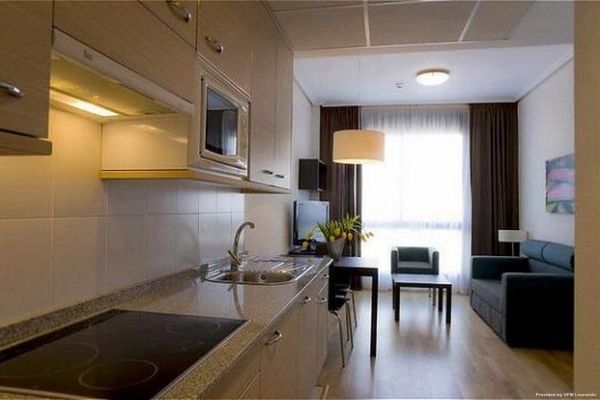 Hotel Compostela Suites Apartamentos (Madrid)
